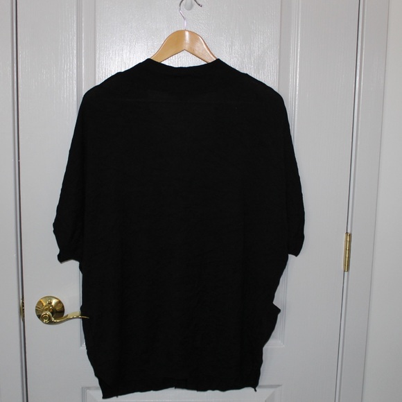 BLACK SHORT SLEEVE BUTTON UP SWEATER - Picture 4 of 4